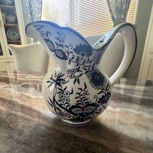 Vintage Enesco Blue & White Blue Danube/ Blue Onion Pitcher. 6.25"H x 7.75"W